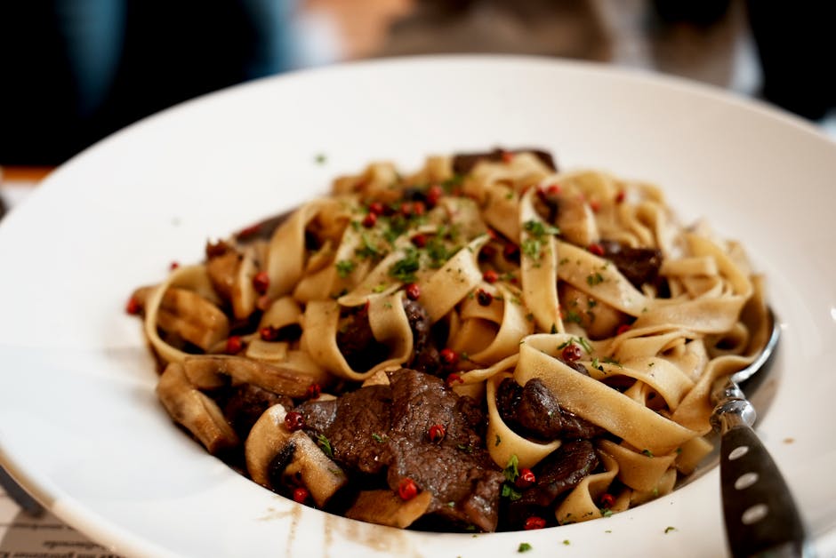 Fersk persille-tagliatelle med porcini-sopp
