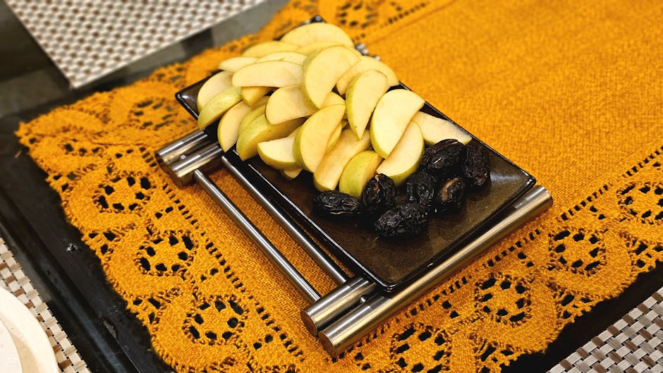 Fyll med potet, eple og svisker