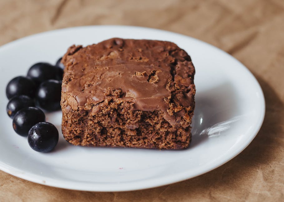 Sjokoladefudge med kirsebær (Schwarzwald-stil)